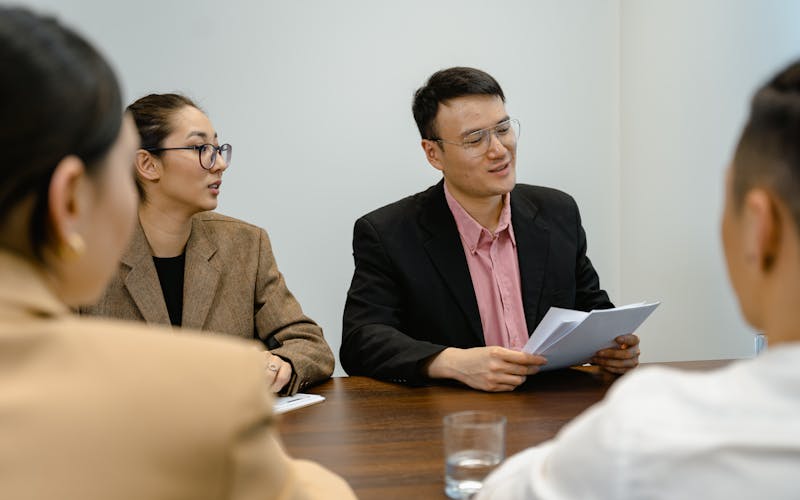 Structured decision-making dialogue